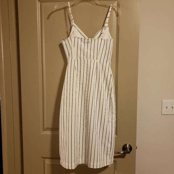 Asymmetrical Button Down Dress - Picture 5 of 6